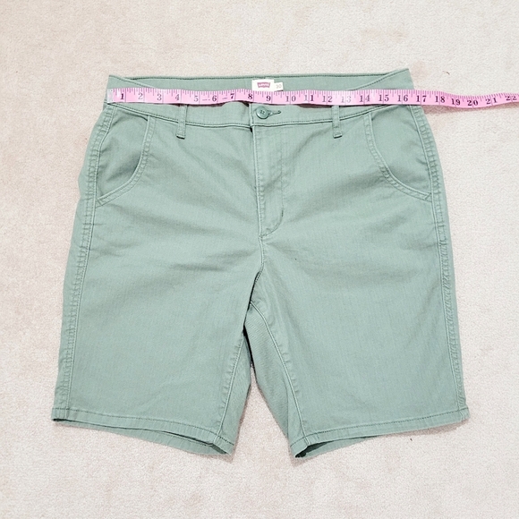 LEVI'S mens Flat Front Chino Casual Shorts Size 30 Green Stretch Comfortable - Picture 4 of 9